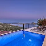 Alba One, Kas, Sea View فيلة *